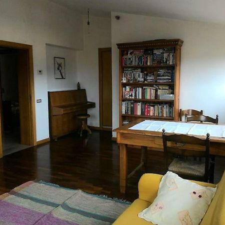 La Casa Di Aghi Apartment Перуджа Екстериор снимка