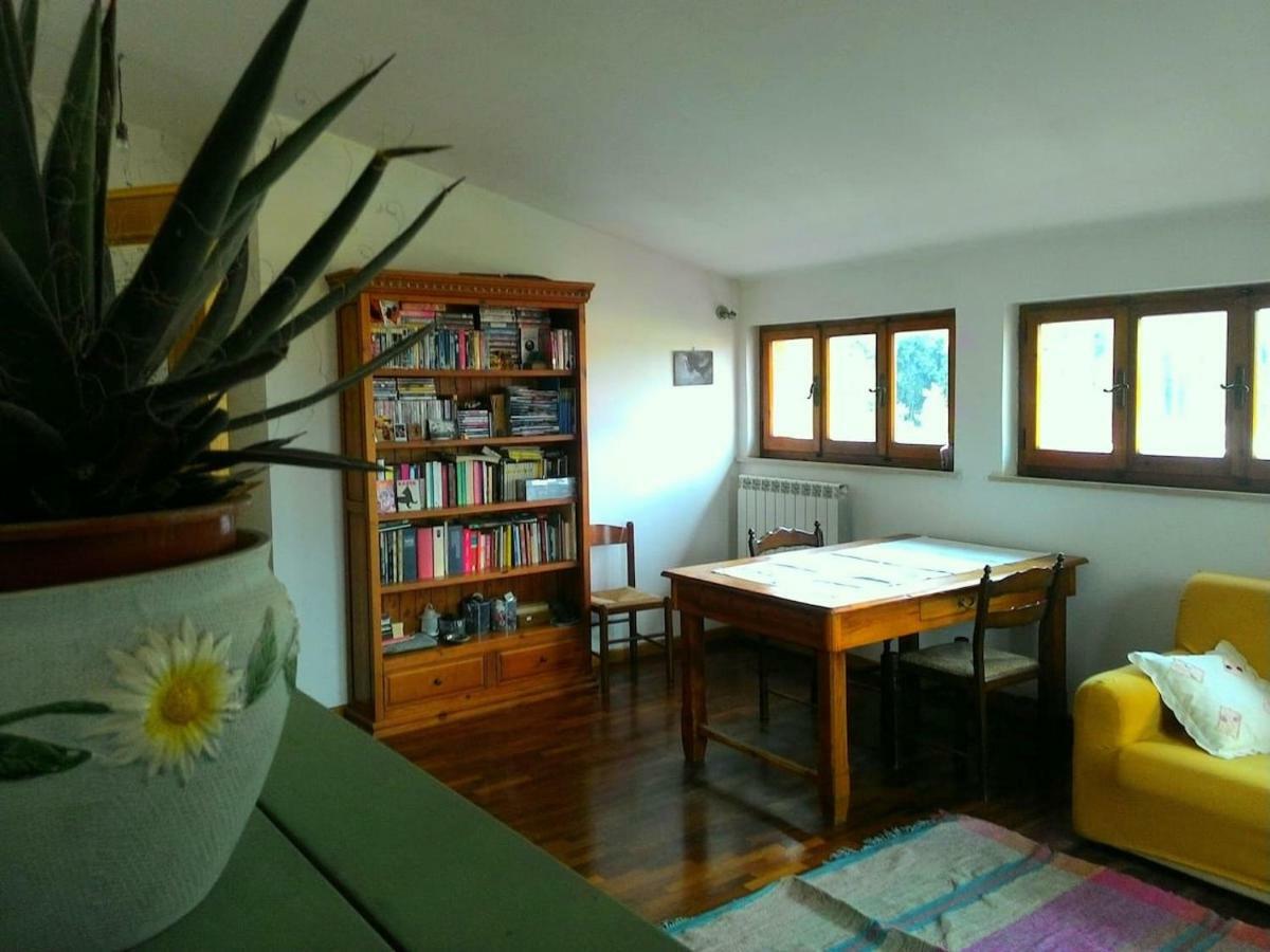 La Casa Di Aghi Apartment Перуджа Екстериор снимка